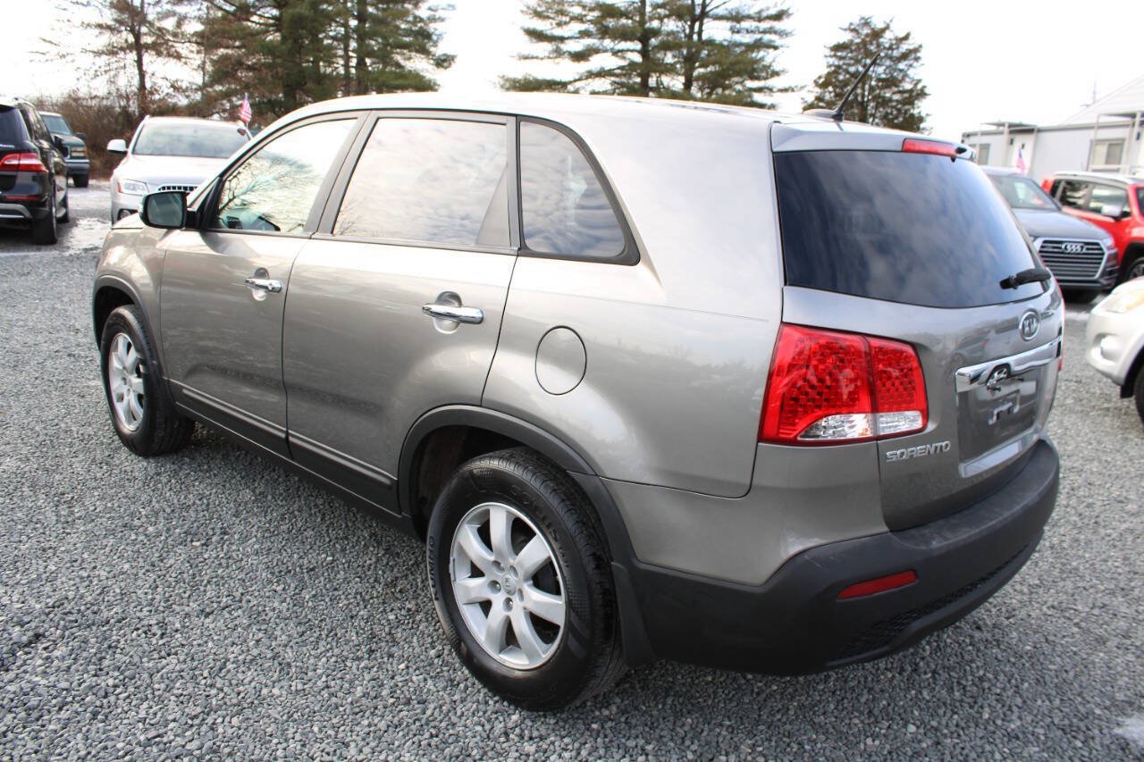Used 2013 Kia Sorento LX FWD image 9