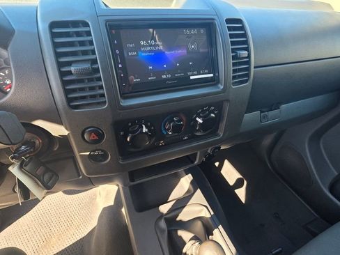 Used 2008 Nissan Frontier SE w/ Power Pkg RWD image 13