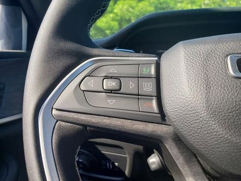 New 2024 Jeep Grand Cherokee Limited w/ Luxury Tech Group II image 25