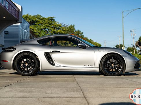 Used 2023 Porsche 718 Cayman GTS RWD image 8
