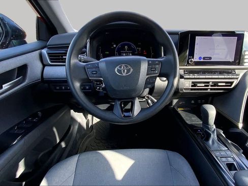 Certified 2025 Toyota Camry LE w/ Convenience Package FWD image 5