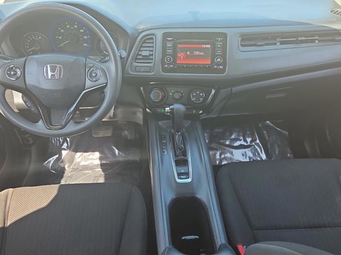 Used 2017 Honda HR-V LX image 13