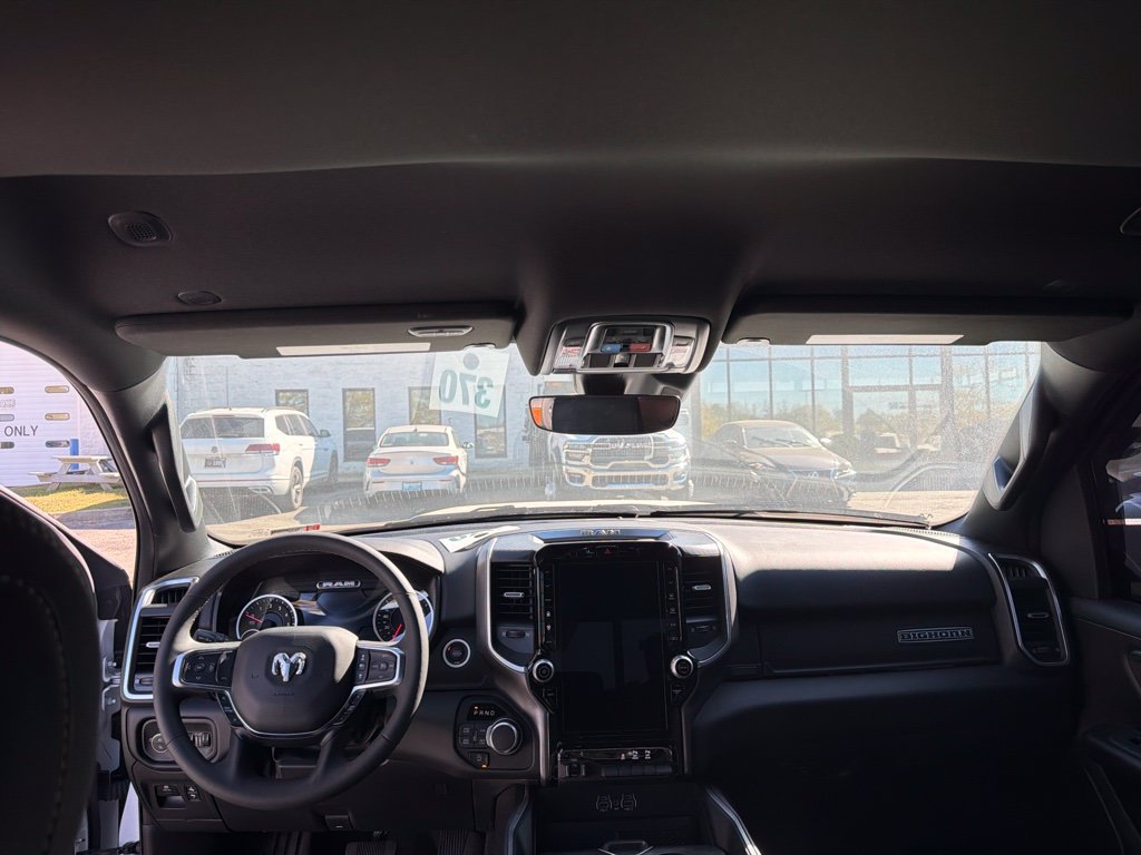 Used 2025 RAM 1500 Big Horn AWD/4WD image 7