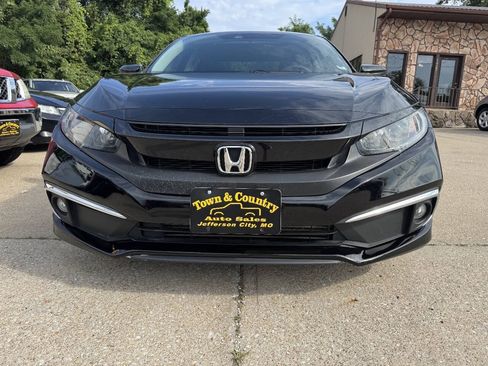 Used 2019 Honda Civic EX image 2