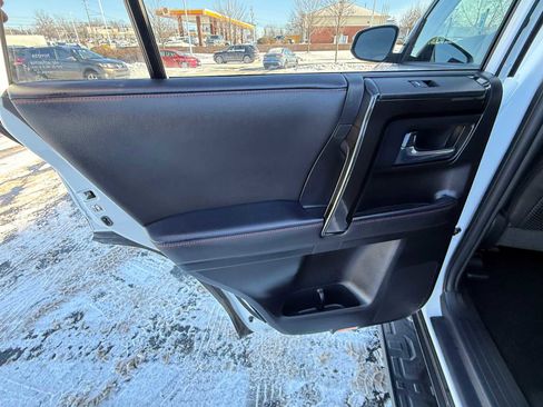 Certified 2024 Toyota 4Runner TRD Off-Road Premium image 18