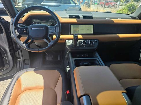 Used 2024 Land Rover Defender 110 X-Dynamic SE AWD/4WD image 18