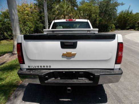 Used 2013 Chevrolet Silverado 1500 W/T RWD image 5