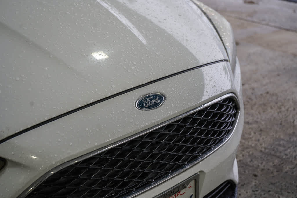 Used 2017 Ford Focus SEL FWD image 5