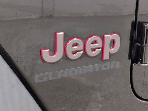 Certified 2022 Jeep Gladiator Rubicon image 12