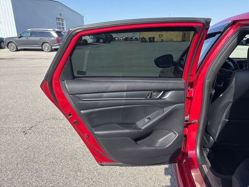 Used 2022 Honda Accord Sport image 19