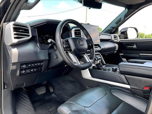 Used 2024 Toyota Tundra Platinum AWD/4WD image 8