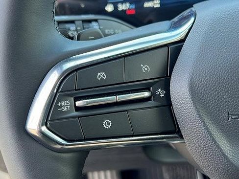 New 2026 Chevrolet Equinox LT w/ Convenience Package II image 24