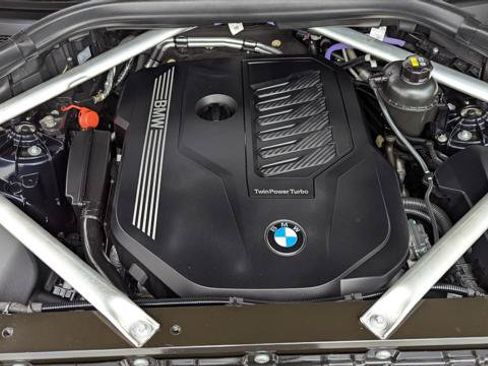 Used 2021 BMW X5 sDrive40i w/ M Sport Package RWD image 28