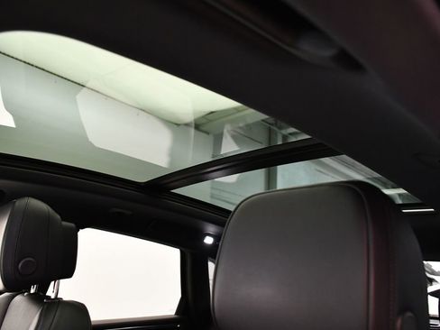 Used 2024 Porsche Macan S image 21