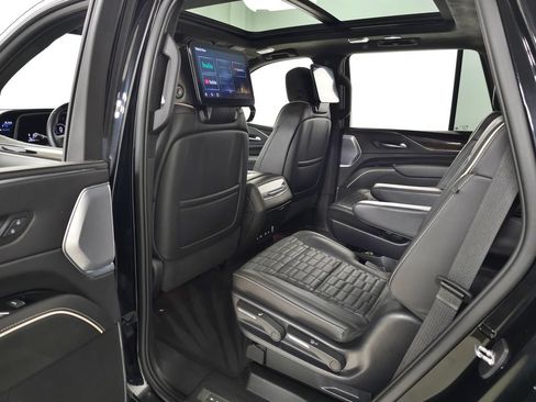 Certified 2023 Cadillac Escalade Sport Platinum w/ LPO, ONYX Package AWD/4WD image 46