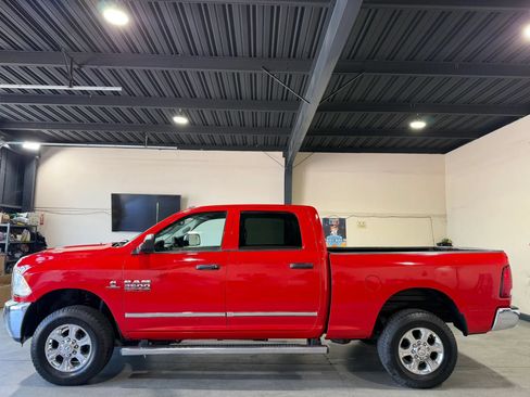 Used 2015 RAM 2500 Tradesman w/ Chrome Appearance Group AWD/4WD image 8