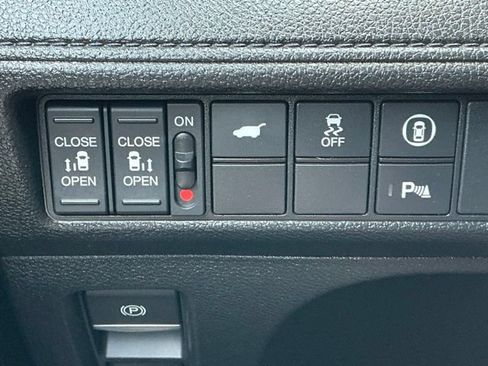 Used 2024 Honda Odyssey Elite image 21