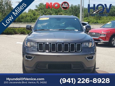 Used 2019 Jeep Grand Cherokee Laredo w/ Laredo X Package RWD image 3