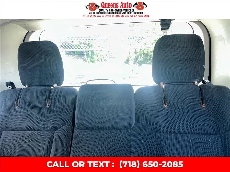 Used 2019 Dodge Grand Caravan SE FWD image 39