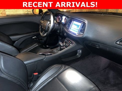 Used 2018 Dodge Challenger R/T Scat Pack w/ Driver Convenience Group image 2