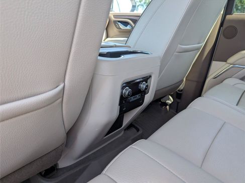 Used 2022 GMC Yukon Denali AWD/4WD image 33