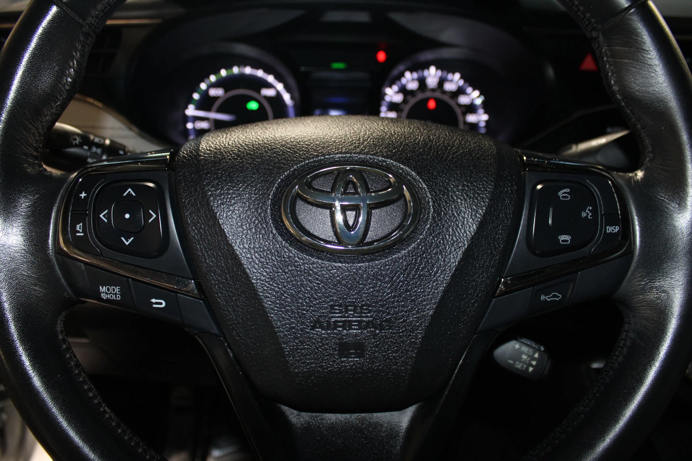 Used 2015 Toyota Avalon Limited w/ Technology Package FWD image 23