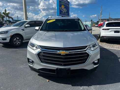 Used 2020 Chevrolet Traverse LT w/ LT Premium Package AWD/4WD image 9
