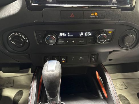 Used 2023 Nissan Frontier PRO-4X w/ Pro-4X Premium Package image 31