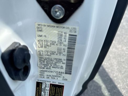 Used 2016 Nissan Frontier Desert Runner image 26