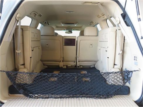 Used 2011 Lexus LX 570 4WD image 7