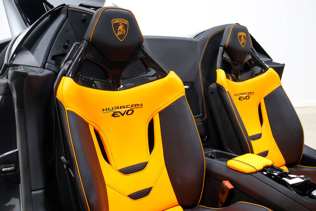 Used 2024 Lamborghini Huracan EVO AWD/4WD image 48