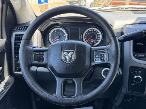 Used 2016 RAM 3500 Tradesman w/ Chrome Appearance Group AWD/4WD image 12