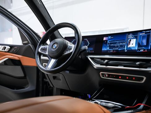 Used 2023 BMW X7 xDrive40i w/ M SPORT PACKAGE AWD/4WD image 72