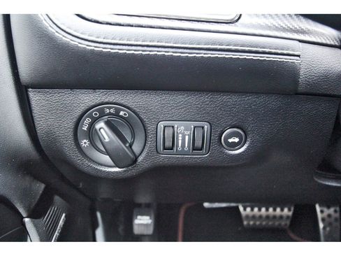 Used 2023 Dodge Challenger SRT Hellcat RWD image 18