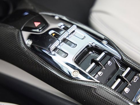 Used 2024 Ferrari 296 GTS image 27