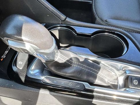 Used 2024 Buick Encore GX Sport Touring w/ Advanced Technology Package FWD image 17