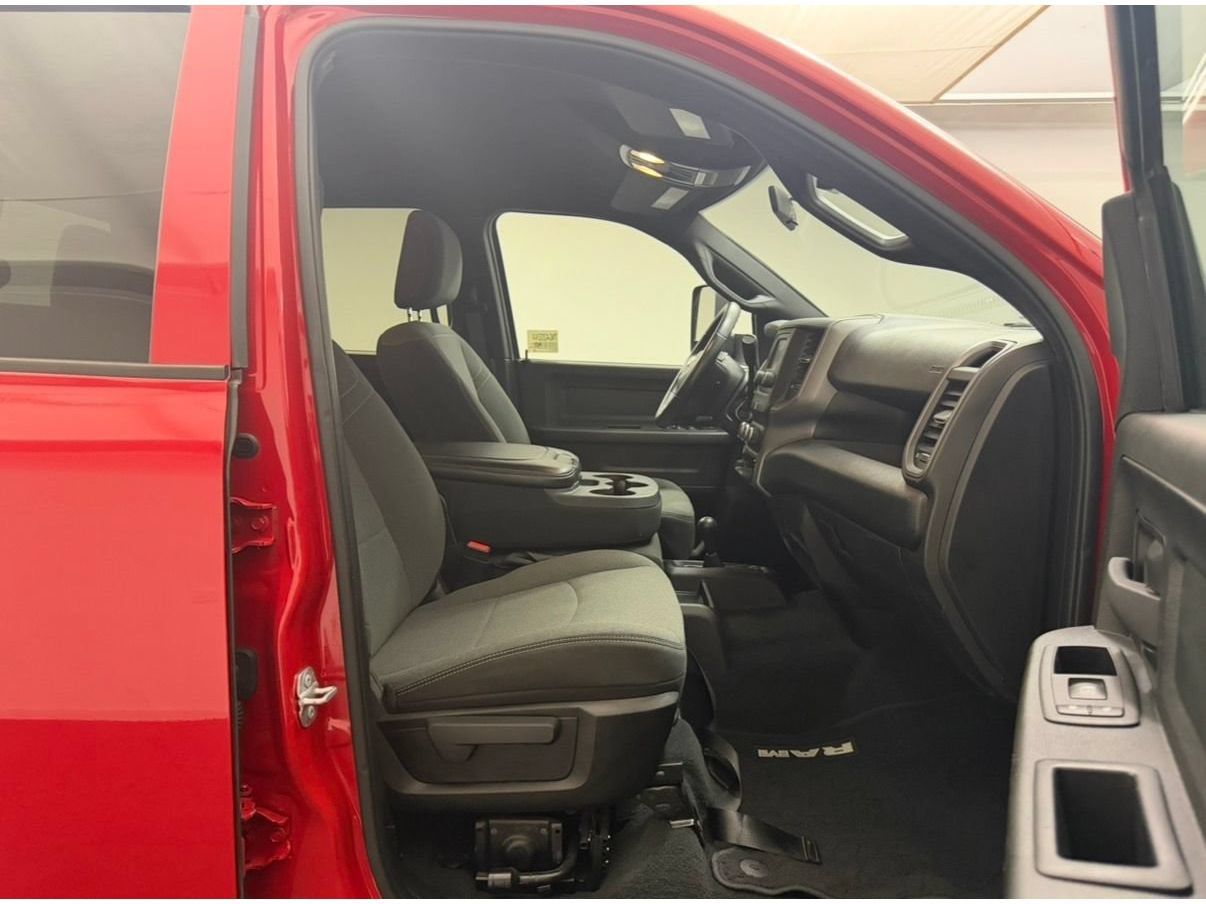 Used 2022 RAM 3500 Tradesman AWD/4WD image 25