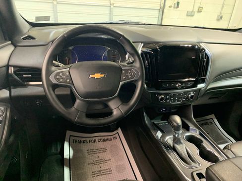 Used 2023 Chevrolet Traverse High Country image 4