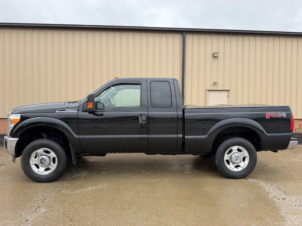 Used 2012 Ford F250 XLT w/ Snow Plow Prep Pkg AWD/4WD image 2