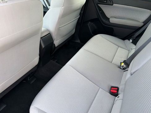 Used 2018 Subaru Forester 2.5i Premium AWD/4WD image 12
