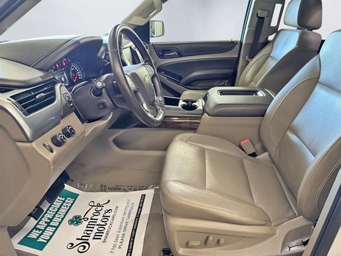 Used 2019 Chevrolet Tahoe LT w/ LT Signature Package image 15