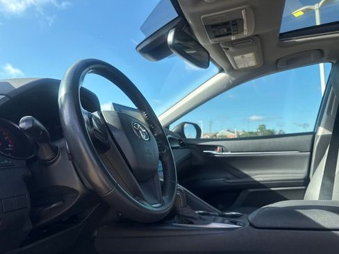Used 2021 Toyota Camry XSE FWD image 33