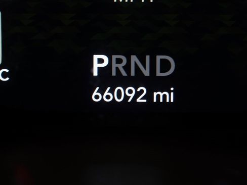 Used 2020 Jeep Wrangler Unlimited Sahara image 8