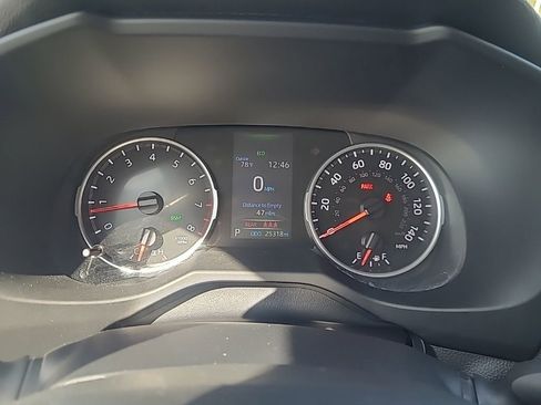 Used 2022 Toyota RAV4 XLE image 17