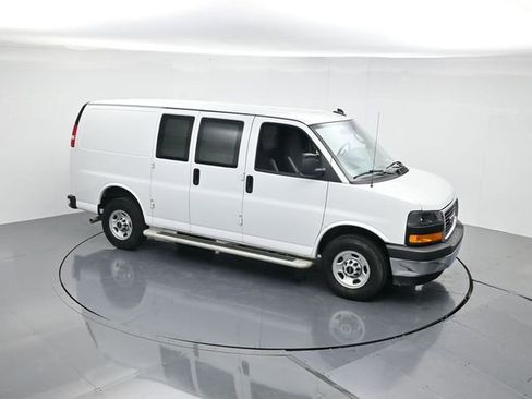 Used 2024 GMC Savana 2500 w/ Driver Convenience Package image 32