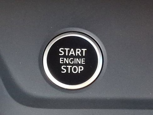 Certified 2025 Audi Q3 2.0T Premium Plus w/ Premium Plus Package image 25