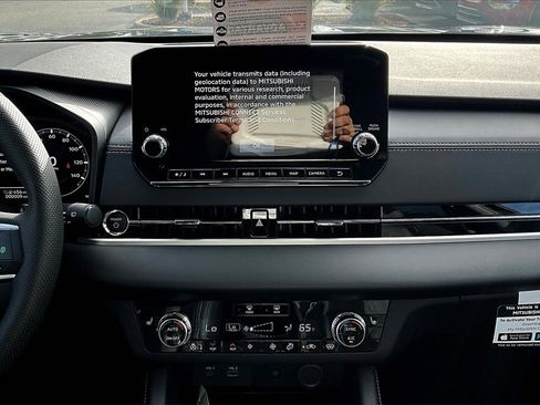 New 2025 Mitsubishi Outlander SEL Black Edition image 7