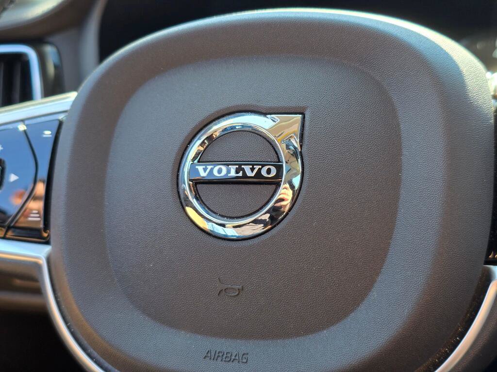 Used 2020 Volvo S60 T6 Inscription w/ Protection Package Premier AWD/4WD image 26