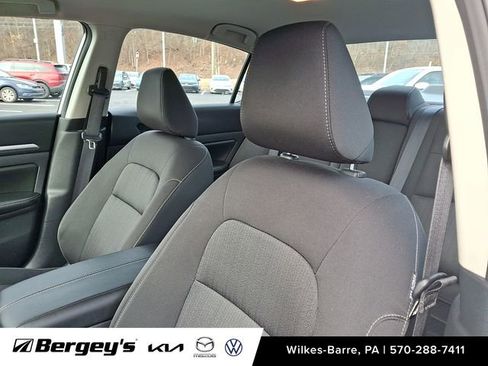 Used 2023 Nissan Altima 2.5 SV image 16