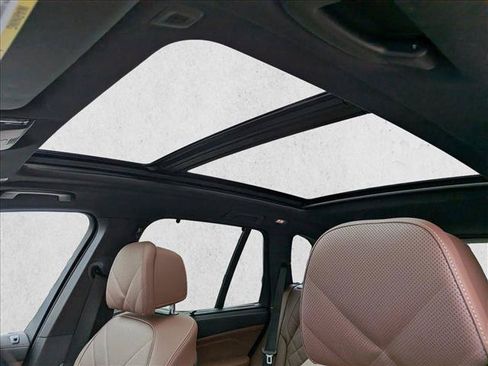 Certified 2026 BMW X5 M60i AWD/4WD image 16